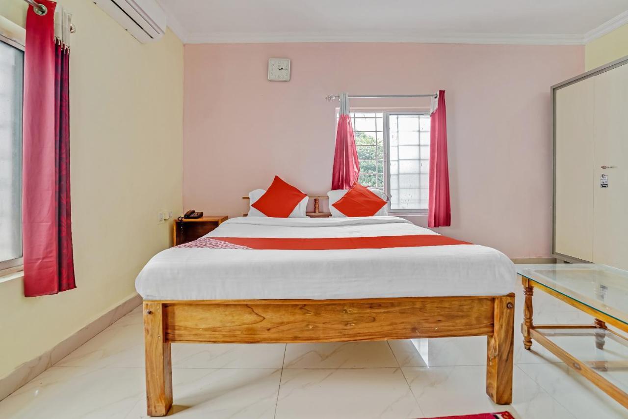 Oyo Flagship 9009 Tc Guest House Bhubaneswar Luaran gambar