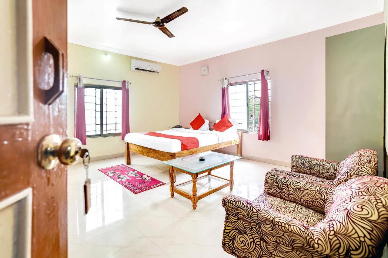 Oyo Flagship 9009 Tc Guest House Bhubaneswar Luaran gambar